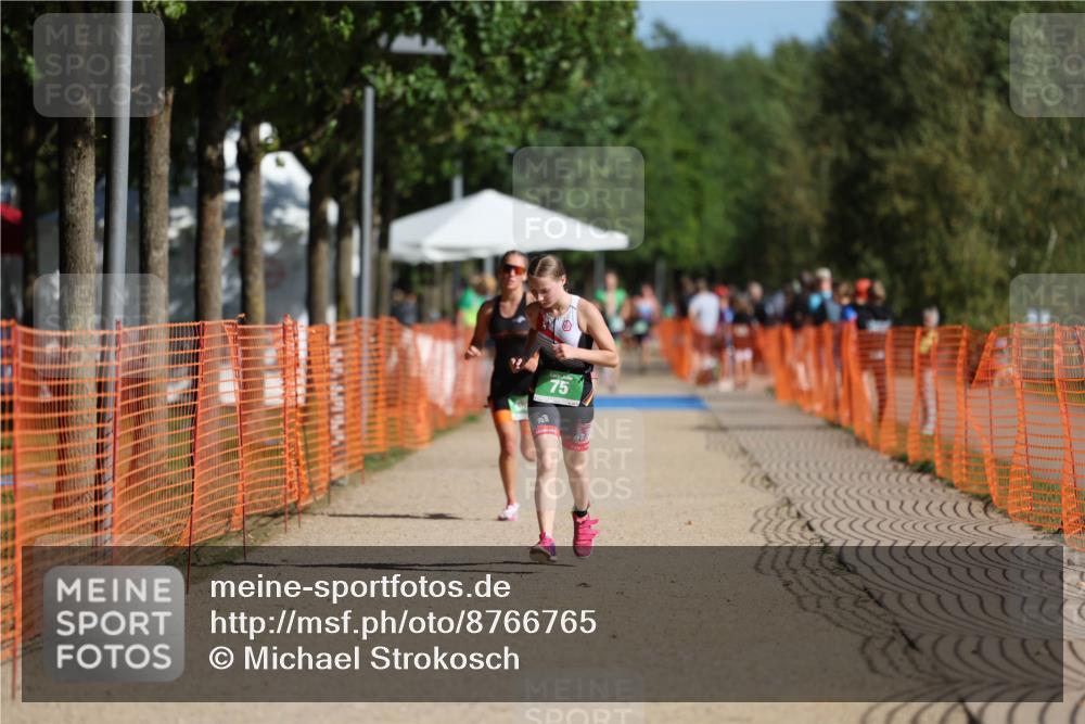 07.09.2025 - 19. Norderstedt Triathlon Michael Strokosch http://msf.ph/oto/8766765 07.09.2025 10:50:54 Laufen 75, 687 meine-sportfotos.de