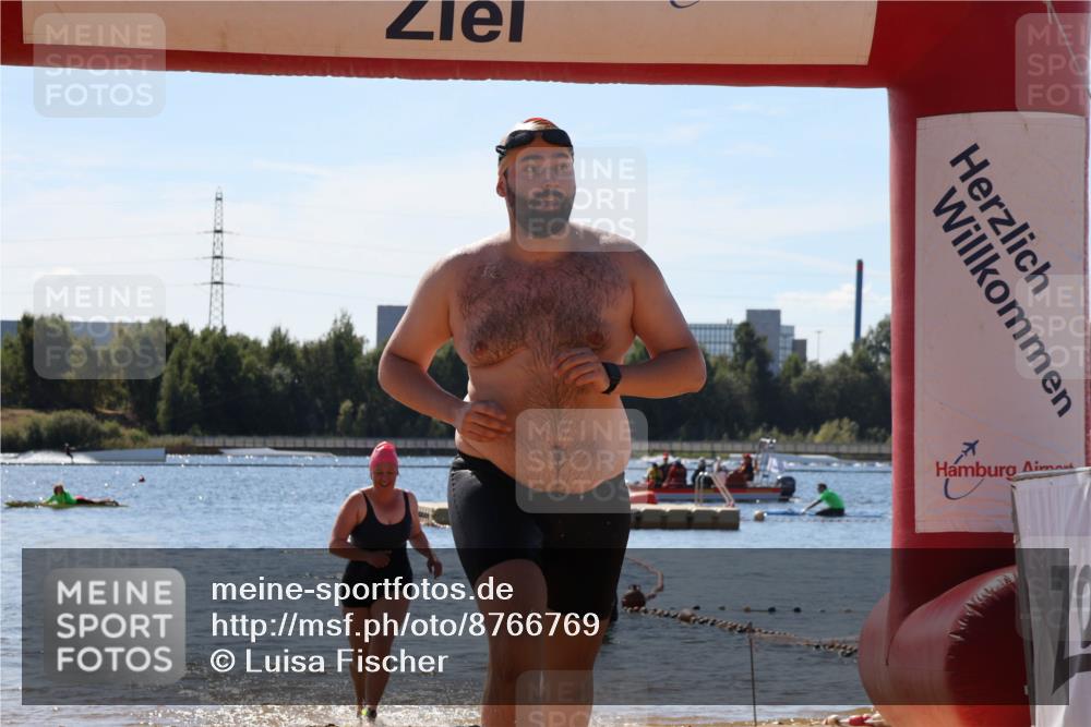 07.09.2025 - 19. Norderstedt Triathlon Luisa Fischer http://msf.ph/oto/8766769 07.09.2025 12:42:20 Schwimmen 335, 342, 708 meine-sportfotos.de