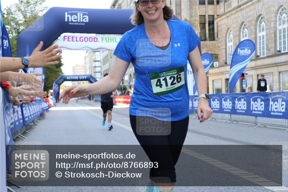 07.09.2025 - BARMER Alsterlauf Strokosch-Dieckow http://msf.ph/oto/8766893 07.09.2025 10:30:32 Ziel 3324, 3451, 6239, 6240 meine-sportfotos.de