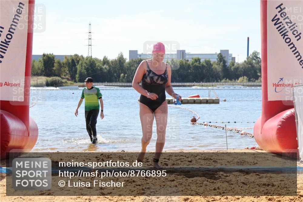 07.09.2025 - 19. Norderstedt Triathlon Luisa Fischer http://msf.ph/oto/8766895 07.09.2025 12:45:22 Schwimmen 354 meine-sportfotos.de