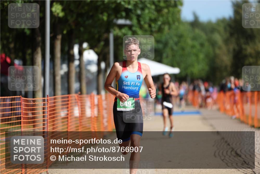 07.09.2025 - 19. Norderstedt Triathlon Michael Strokosch http://msf.ph/oto/8766907 07.09.2025 10:51:16 Laufen 68, 649 meine-sportfotos.de