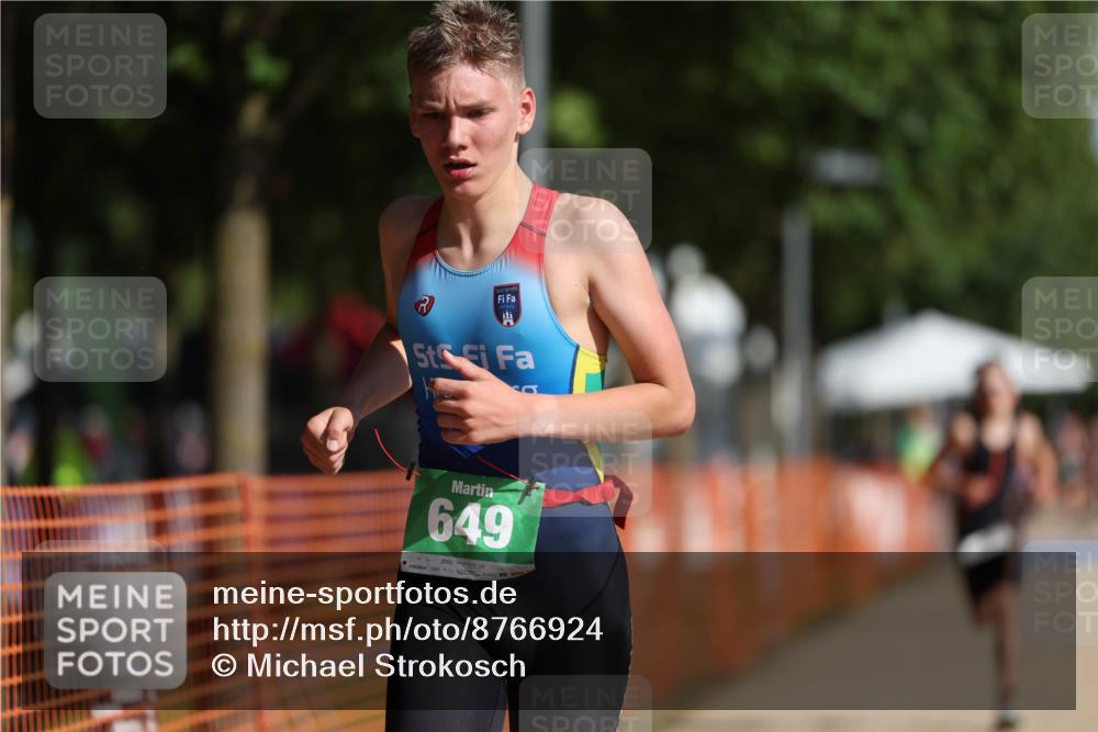 07.09.2025 - 19. Norderstedt Triathlon Michael Strokosch http://msf.ph/oto/8766924 07.09.2025 10:51:18 Laufen 68, 649 meine-sportfotos.de
