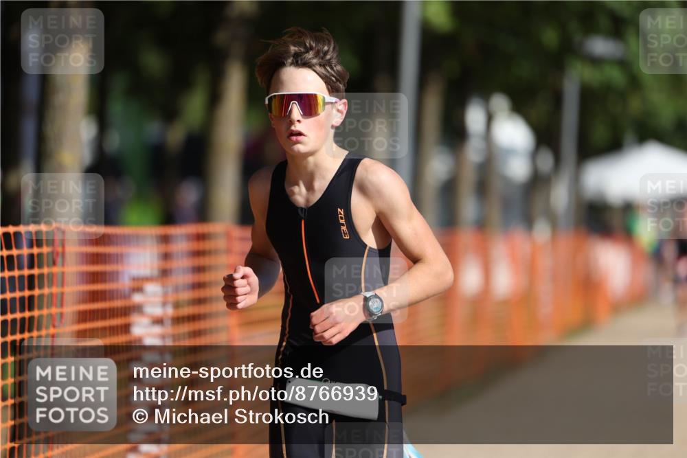 07.09.2025 - 19. Norderstedt Triathlon Michael Strokosch http://msf.ph/oto/8766939 07.09.2025 10:51:21 Laufen 68, 649 meine-sportfotos.de
