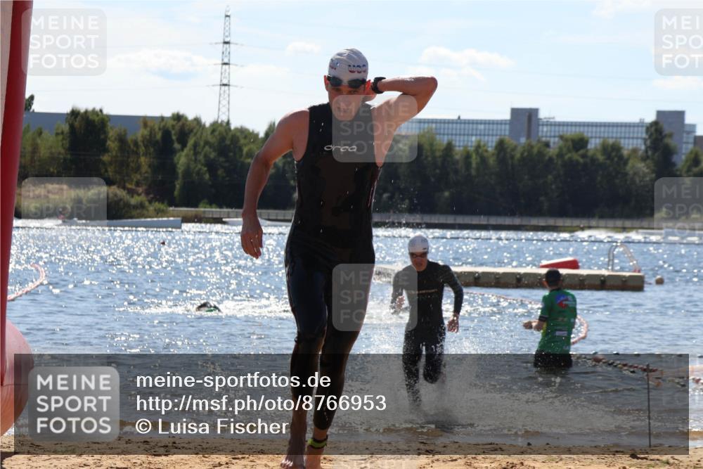 07.09.2025 - 19. Norderstedt Triathlon Luisa Fischer http://msf.ph/oto/8766953 07.09.2025 13:22:45 Schwimmen 994, 1042 meine-sportfotos.de