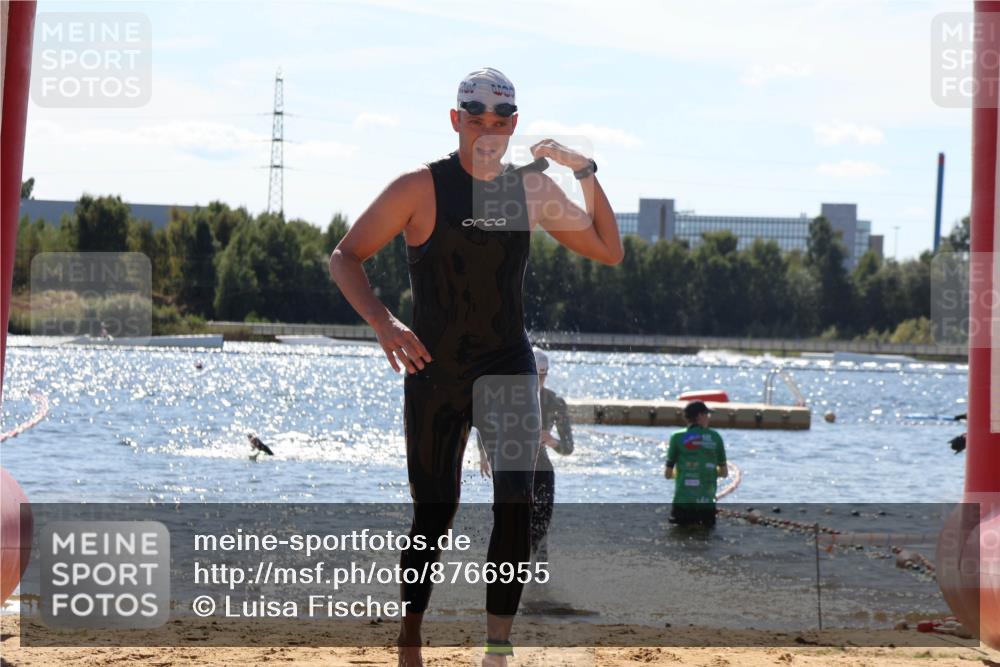 07.09.2025 - 19. Norderstedt Triathlon Luisa Fischer http://msf.ph/oto/8766955 07.09.2025 13:22:46 Schwimmen 994, 1042 meine-sportfotos.de