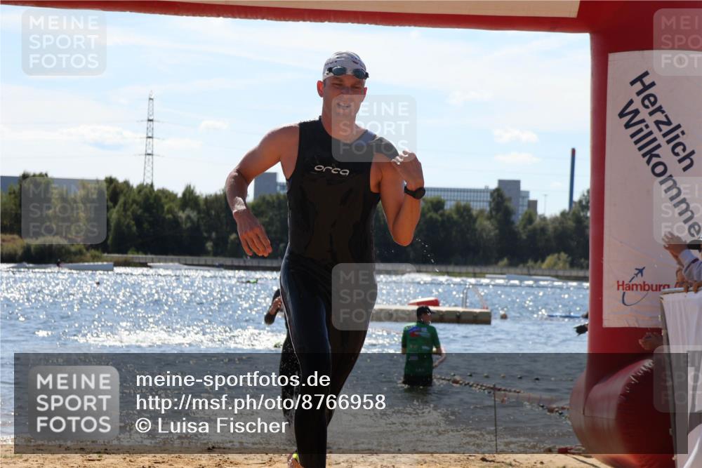 07.09.2025 - 19. Norderstedt Triathlon Luisa Fischer http://msf.ph/oto/8766958 07.09.2025 13:22:46 Schwimmen 994, 1042 meine-sportfotos.de