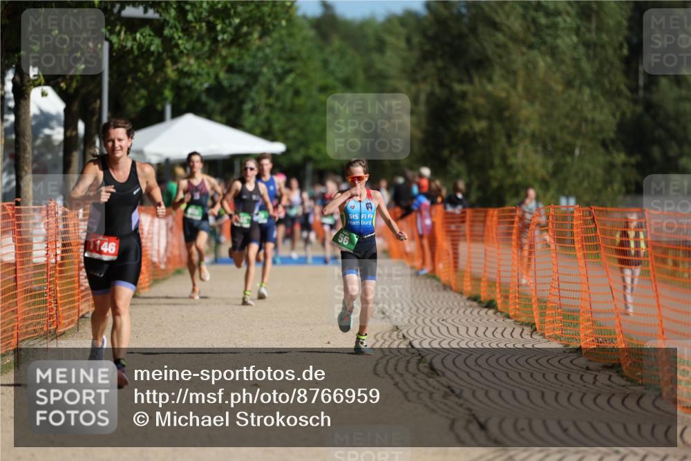07.09.2025 - 19. Norderstedt Triathlon Michael Strokosch http://msf.ph/oto/8766959 07.09.2025 10:51:29 Laufen 56, 673, 686, 1146 meine-sportfotos.de