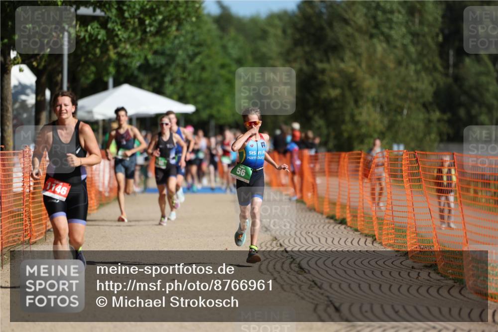 07.09.2025 - 19. Norderstedt Triathlon Michael Strokosch http://msf.ph/oto/8766961 07.09.2025 10:51:30 Laufen 56, 648, 673, 686, 1146 meine-sportfotos.de