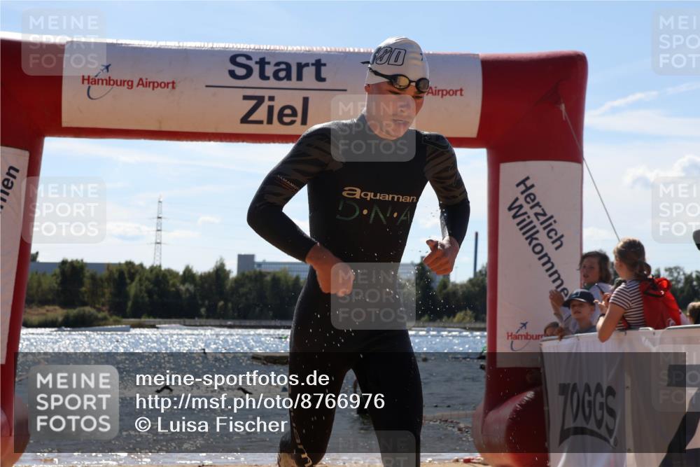 07.09.2025 - 19. Norderstedt Triathlon Luisa Fischer http://msf.ph/oto/8766976 07.09.2025 13:22:50 Schwimmen 994, 1042 meine-sportfotos.de