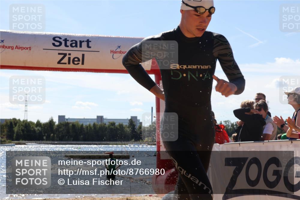 07.09.2025 - 19. Norderstedt Triathlon Luisa Fischer http://msf.ph/oto/8766980 07.09.2025 13:22:51 Schwimmen 994, 1042 meine-sportfotos.de