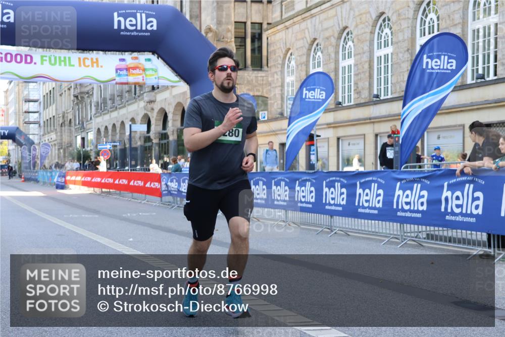 07.09.2025 - BARMER Alsterlauf Strokosch-Dieckow http://msf.ph/oto/8766998 07.09.2025 10:30:35 Ziel 3324, 3451, 6239 meine-sportfotos.de