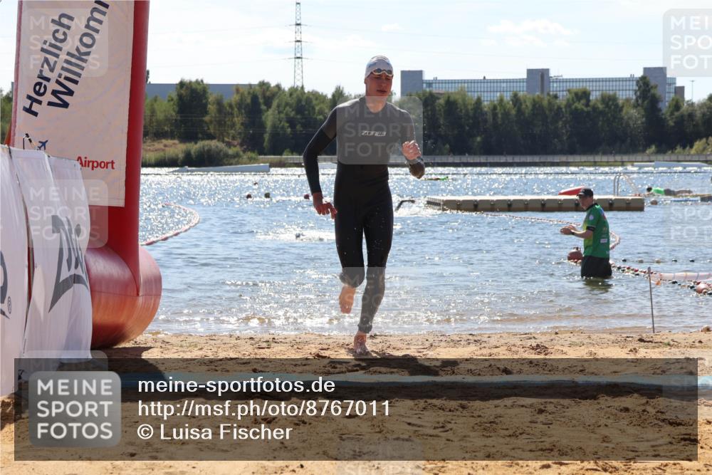 07.09.2025 - 19. Norderstedt Triathlon Luisa Fischer http://msf.ph/oto/8767011 07.09.2025 13:23:59 Schwimmen 392 meine-sportfotos.de