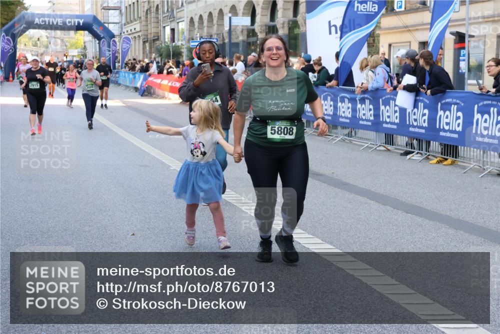07.09.2025 - BARMER Alsterlauf Strokosch-Dieckow http://msf.ph/oto/8767013 07.09.2025 10:11:31 Ziel 2171, 2293, 2846, 2847, 3036, 3126, 3327, 3348, 3349, 3366, 3367, 3692, 3792, 4193, 4376, 4415, 4491, 4970, 5175, 5214, 5418, 5448, 5649, 5650, 5758, 5760, 5813, 5827, 5911, 6008, 6130, 6144, 6180, 8038, 8039, 8126, 8145 meine-sportfotos.de