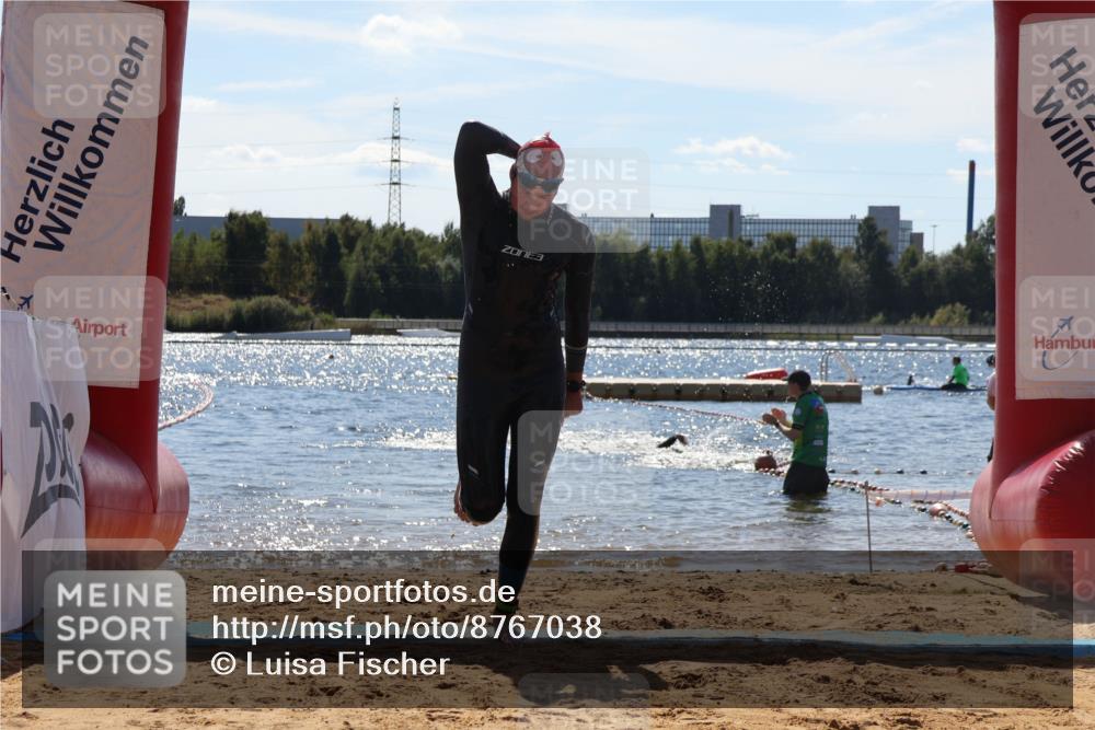 07.09.2025 - 19. Norderstedt Triathlon Luisa Fischer http://msf.ph/oto/8767038 07.09.2025 13:24:20 Schwimmen 999 meine-sportfotos.de