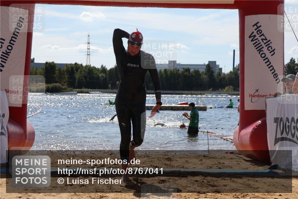 07.09.2025 - 19. Norderstedt Triathlon Luisa Fischer http://msf.ph/oto/8767041 07.09.2025 13:24:21 Schwimmen 999 meine-sportfotos.de