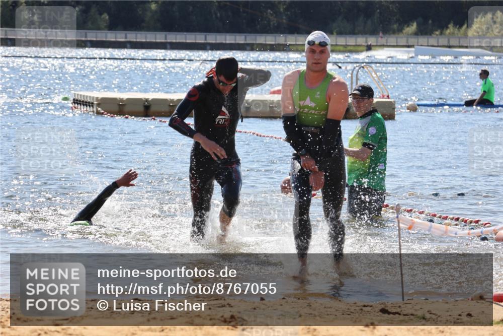 07.09.2025 - 19. Norderstedt Triathlon Luisa Fischer http://msf.ph/oto/8767055 07.09.2025 13:24:31 Schwimmen 999, 1003, 1007 meine-sportfotos.de