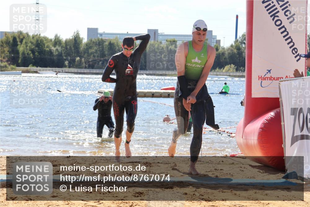07.09.2025 - 19. Norderstedt Triathlon Luisa Fischer http://msf.ph/oto/8767074 07.09.2025 13:24:34 Schwimmen 997, 1003, 1007 meine-sportfotos.de