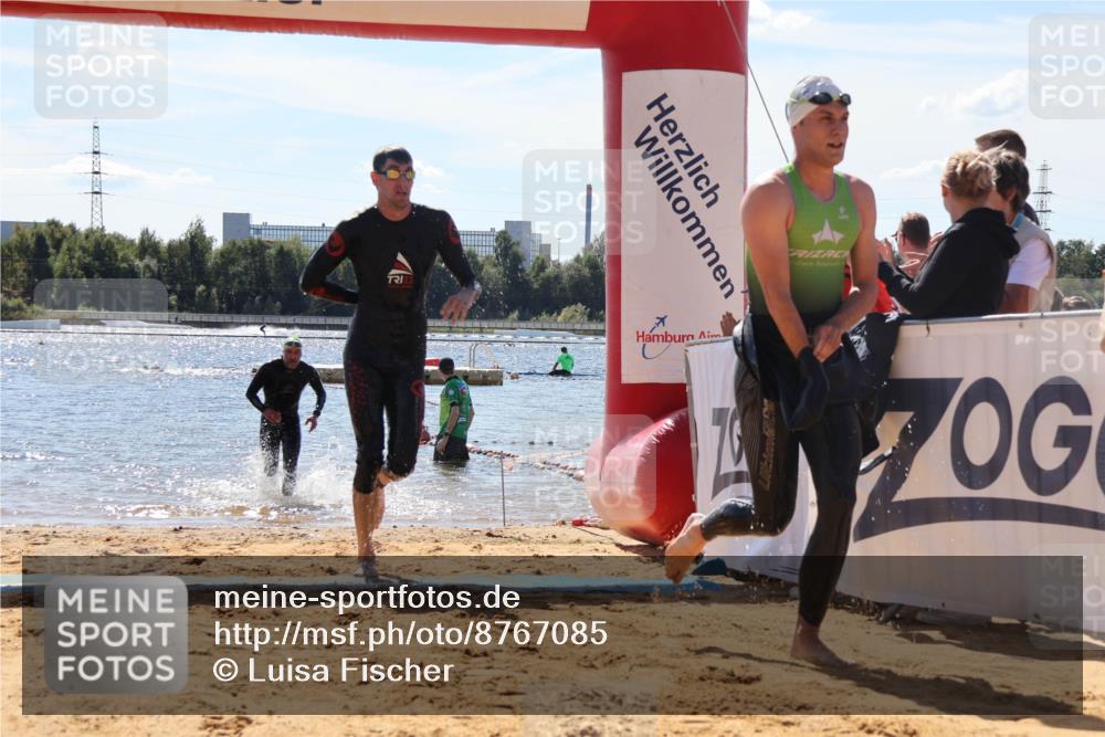07.09.2025 - 19. Norderstedt Triathlon Luisa Fischer http://msf.ph/oto/8767085 07.09.2025 13:24:35 Schwimmen 997, 1003, 1007 meine-sportfotos.de