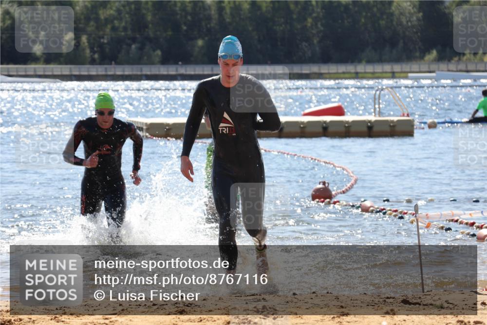 07.09.2025 - 19. Norderstedt Triathlon Luisa Fischer http://msf.ph/oto/8767116 07.09.2025 13:25:21 Schwimmen 1004, 1015 meine-sportfotos.de