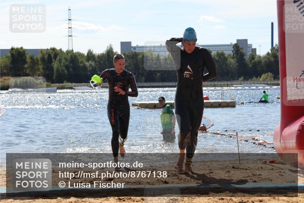 07.09.2025 - 19. Norderstedt Triathlon Luisa Fischer http://msf.ph/oto/8767138 07.09.2025 13:25:23 Schwimmen 1004, 1015 meine-sportfotos.de