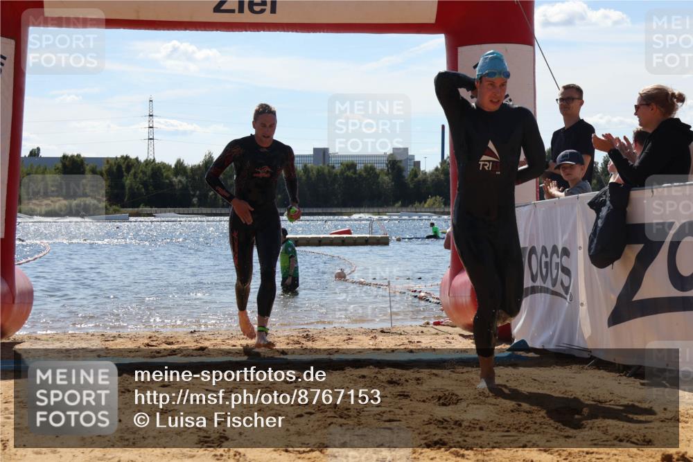 07.09.2025 - 19. Norderstedt Triathlon Luisa Fischer http://msf.ph/oto/8767153 07.09.2025 13:25:25 Schwimmen 1004, 1015 meine-sportfotos.de