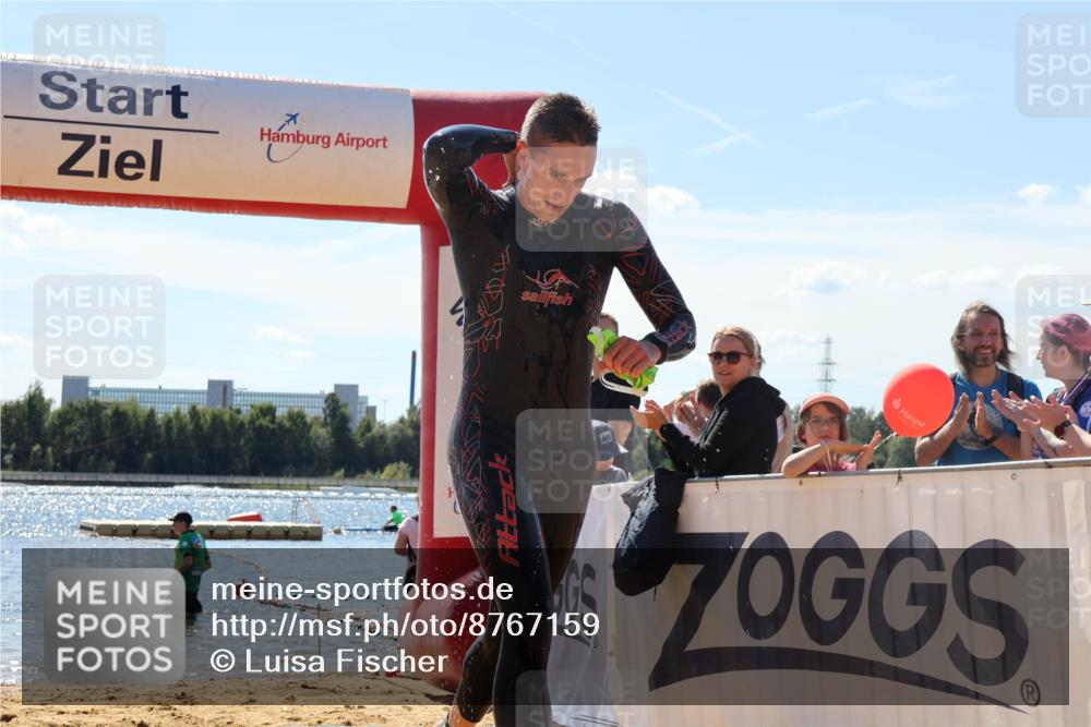 07.09.2025 - 19. Norderstedt Triathlon Luisa Fischer http://msf.ph/oto/8767159 07.09.2025 13:25:27 Schwimmen 1004, 1015 meine-sportfotos.de