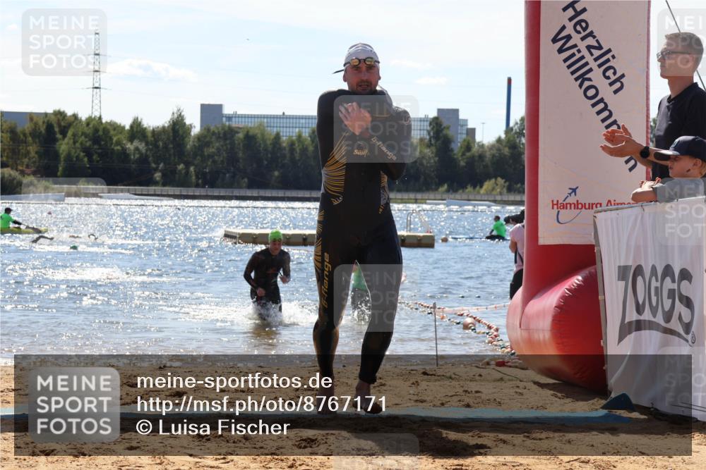 07.09.2025 - 19. Norderstedt Triathlon Luisa Fischer http://msf.ph/oto/8767171 07.09.2025 13:26:19 Schwimmen 1006, 1016 meine-sportfotos.de