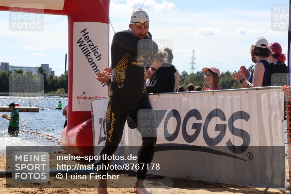 07.09.2025 - 19. Norderstedt Triathlon Luisa Fischer http://msf.ph/oto/8767178 07.09.2025 13:26:21 Schwimmen 1006, 1016 meine-sportfotos.de