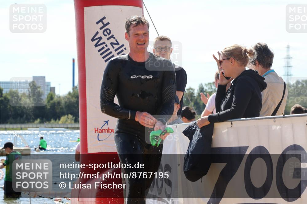 07.09.2025 - 19. Norderstedt Triathlon Luisa Fischer http://msf.ph/oto/8767195 07.09.2025 13:26:52 Schwimmen 1038 meine-sportfotos.de