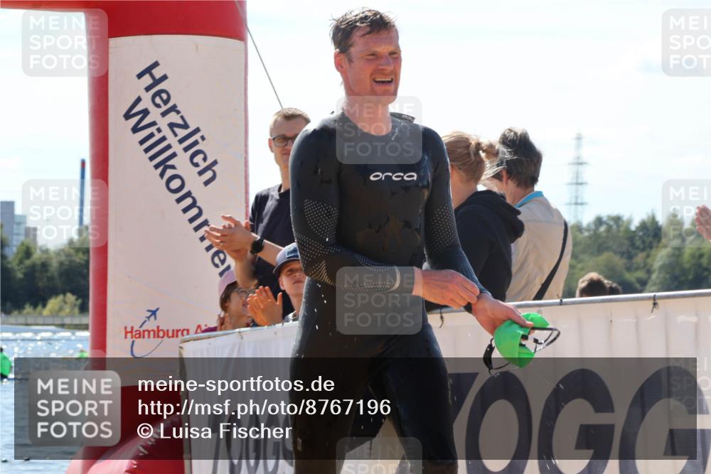 07.09.2025 - 19. Norderstedt Triathlon Luisa Fischer http://msf.ph/oto/8767196 07.09.2025 13:26:52 Schwimmen 1038 meine-sportfotos.de