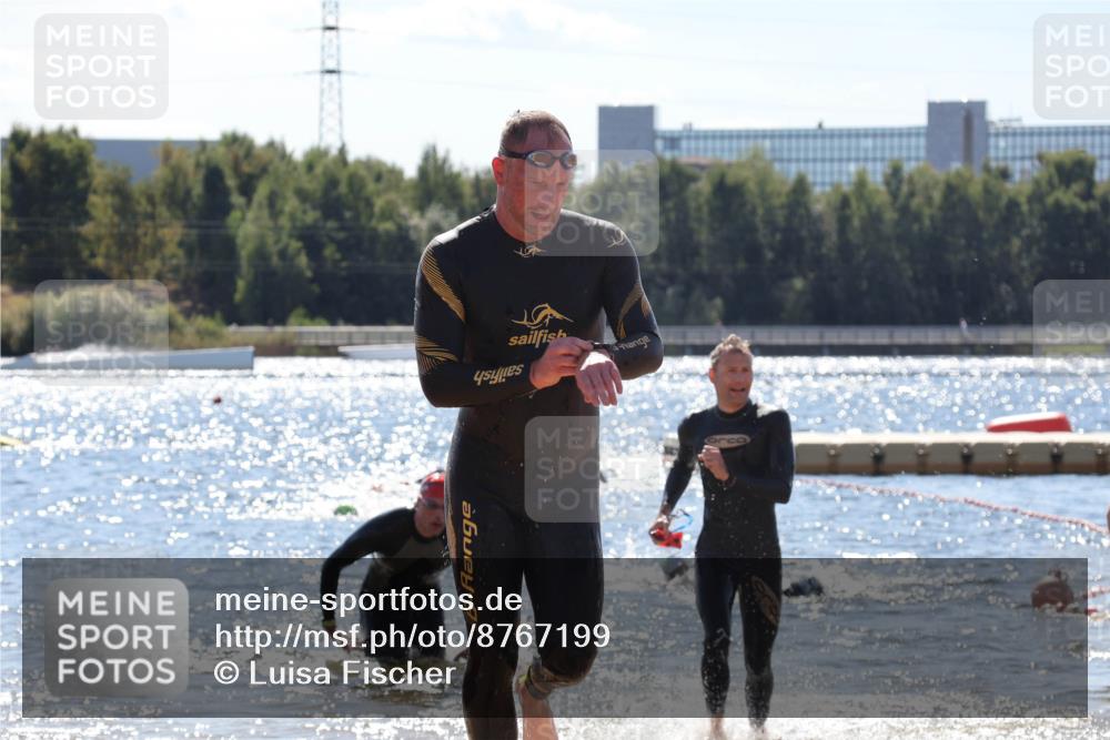 07.09.2025 - 19. Norderstedt Triathlon Luisa Fischer http://msf.ph/oto/8767199 07.09.2025 13:26:59 Schwimmen 394, 965, 1038 meine-sportfotos.de