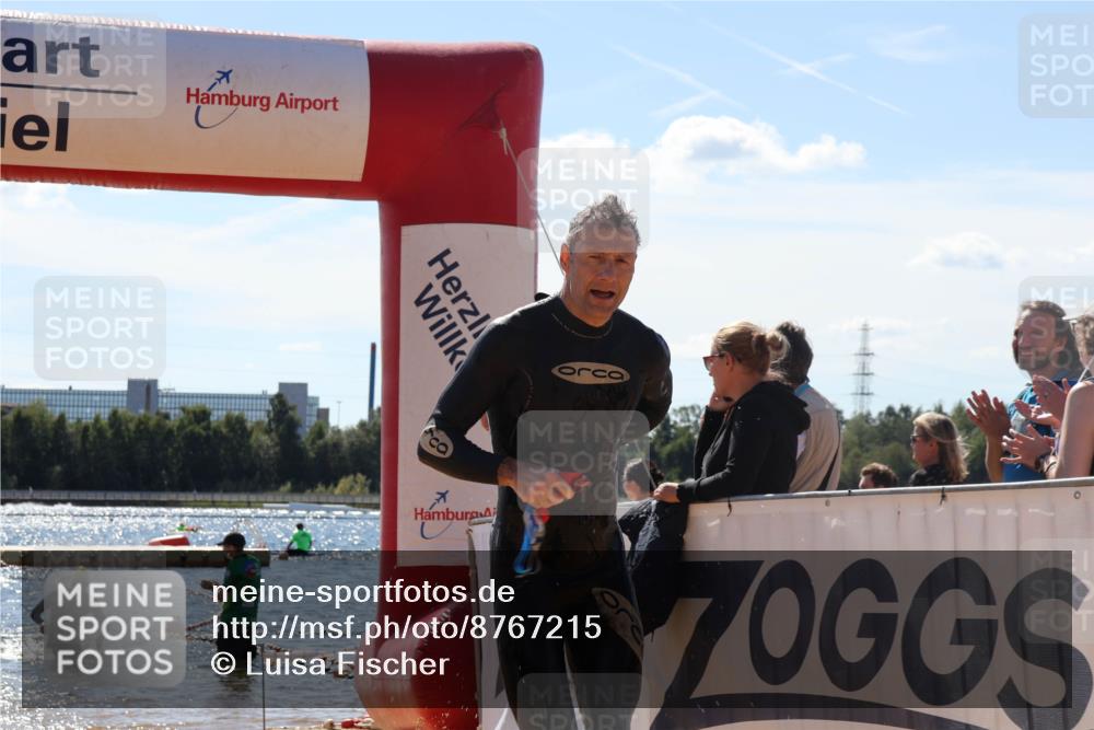 07.09.2025 - 19. Norderstedt Triathlon Luisa Fischer http://msf.ph/oto/8767215 07.09.2025 13:27:04 Schwimmen 394, 965, 1028 meine-sportfotos.de