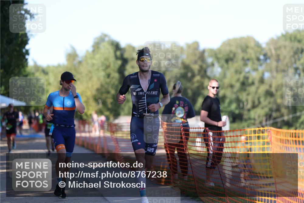 07.09.2025 - 19. Norderstedt Triathlon Michael Strokosch http://msf.ph/oto/8767238 07.09.2025 16:14:37 Laufen 425, 527, 528, 938, 1073, 1433 meine-sportfotos.de