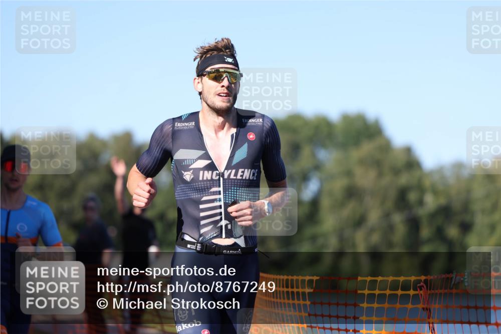 07.09.2025 - 19. Norderstedt Triathlon Michael Strokosch http://msf.ph/oto/8767249 07.09.2025 16:14:39 Laufen 425, 447, 528, 538, 1073, 1433 meine-sportfotos.de