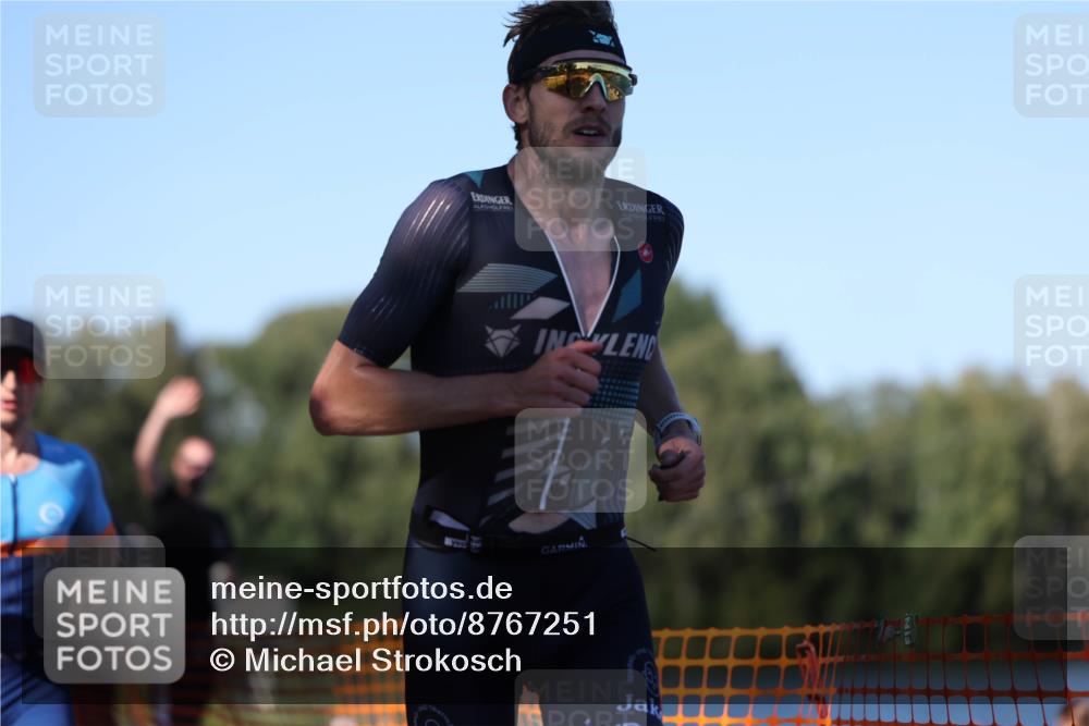 07.09.2025 - 19. Norderstedt Triathlon Michael Strokosch http://msf.ph/oto/8767251 07.09.2025 16:14:39 Laufen 425, 447, 528, 538, 1073, 1433 meine-sportfotos.de