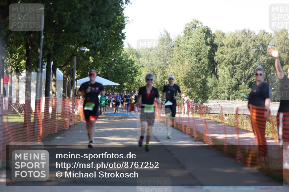 07.09.2025 - 19. Norderstedt Triathlon Michael Strokosch http://msf.ph/oto/8767252 07.09.2025 16:14:42 Laufen 425, 447, 538, 1073, 1433 meine-sportfotos.de