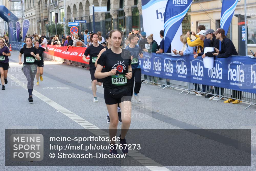 07.09.2025 - BARMER Alsterlauf Strokosch-Dieckow http://msf.ph/oto/8767273 07.09.2025 10:11:23 Ziel 2283, 2293, 2772, 2820, 2846, 2847, 2934, 3327, 3348, 3349, 3366, 3367, 3393, 3398, 3692, 3783, 3792, 3867, 4045, 4376, 4415, 4491, 5448, 5649, 5650, 5758, 5760, 6008, 6124, 6130, 6144, 6180, 8038, 8039, 8126, 8264 meine-sportfotos.de