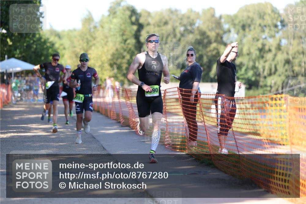 07.09.2025 - 19. Norderstedt Triathlon Michael Strokosch http://msf.ph/oto/8767280 07.09.2025 16:14:57 Laufen 479, 494, 1051, 1065, 1590, 1600 meine-sportfotos.de