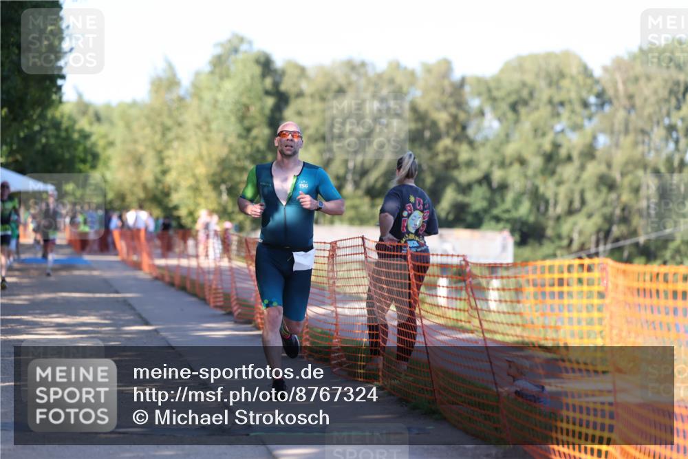 07.09.2025 - 19. Norderstedt Triathlon Michael Strokosch http://msf.ph/oto/8767324 07.09.2025 16:15:14 Laufen 530, 540, 1563 meine-sportfotos.de