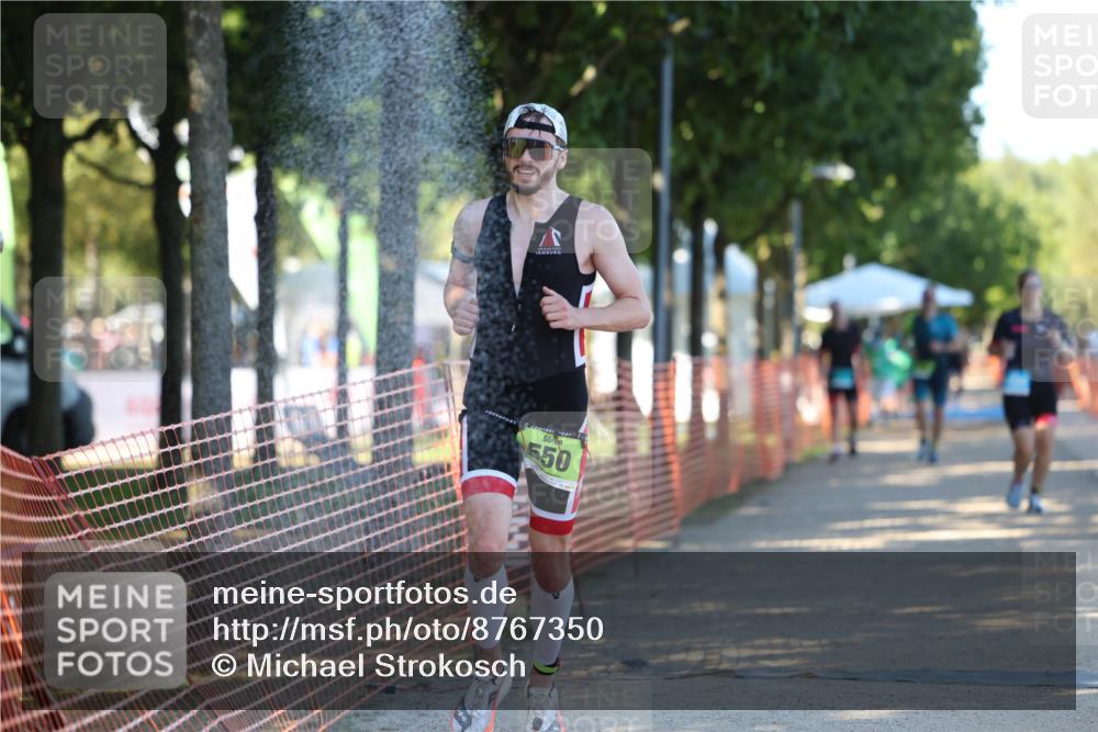 07.09.2025 - 19. Norderstedt Triathlon Michael Strokosch http://msf.ph/oto/8767350 07.09.2025 16:15:25 Laufen 550, 1430 meine-sportfotos.de
