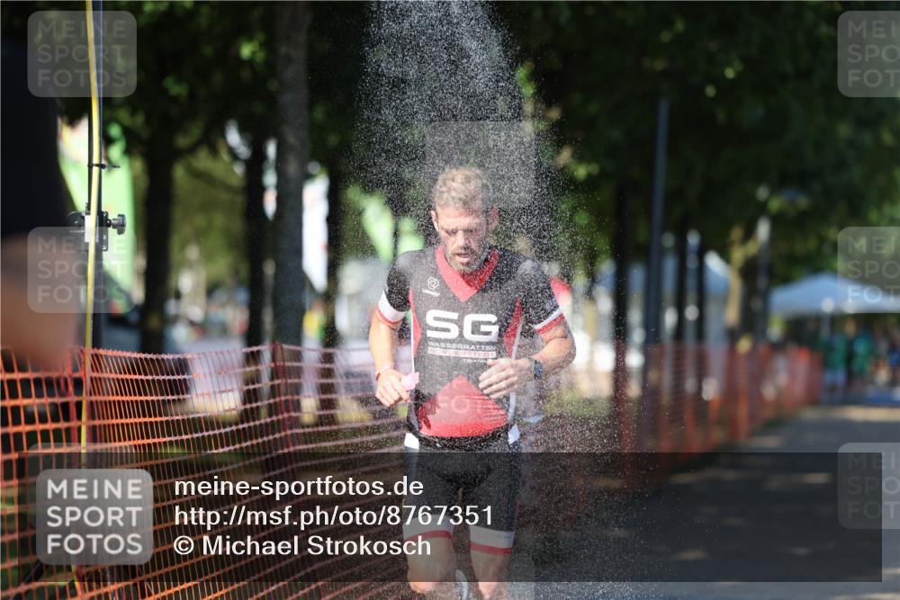 07.09.2025 - 19. Norderstedt Triathlon Michael Strokosch http://msf.ph/oto/8767351 07.09.2025 15:17:39 Laufen 982, 983 meine-sportfotos.de