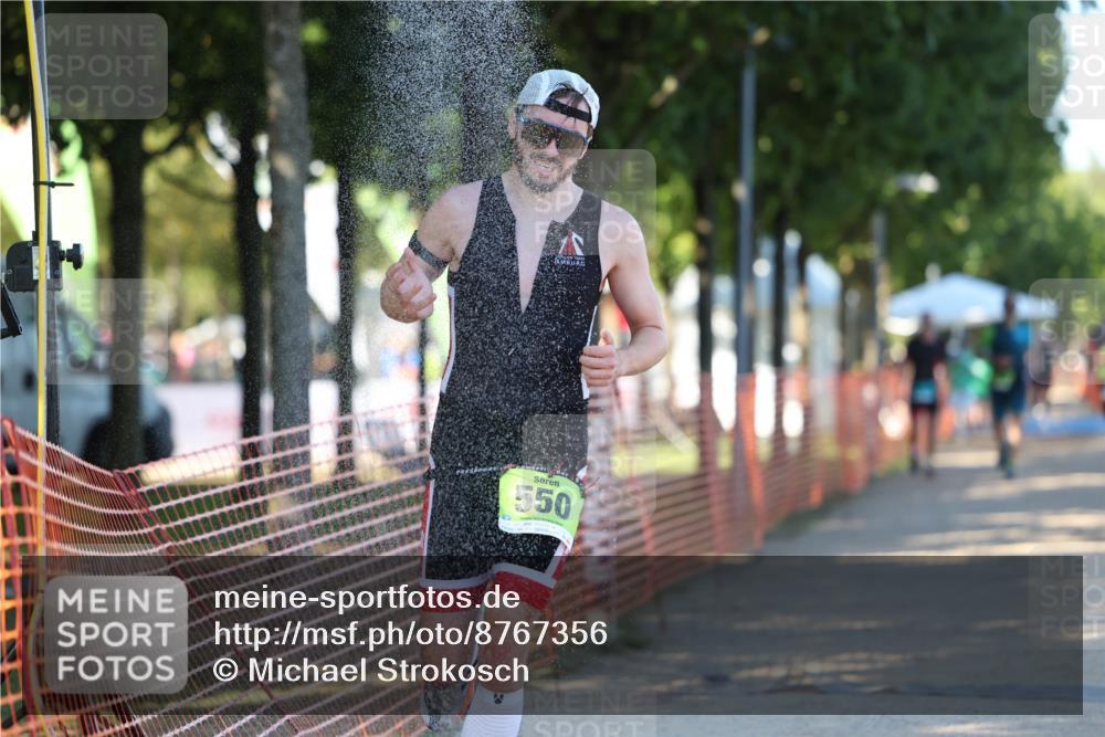 07.09.2025 - 19. Norderstedt Triathlon Michael Strokosch http://msf.ph/oto/8767356 07.09.2025 16:15:25 Laufen 550, 1430 meine-sportfotos.de