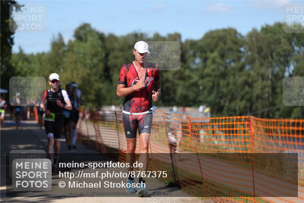 07.09.2025 - 19. Norderstedt Triathlon Michael Strokosch http://msf.ph/oto/8767375 07.09.2025 15:17:54 Laufen 422, 896, 960, 970 meine-sportfotos.de