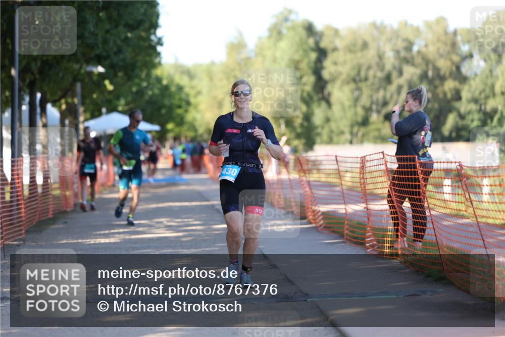 07.09.2025 - 19. Norderstedt Triathlon Michael Strokosch http://msf.ph/oto/8767376 07.09.2025 16:15:29 Laufen 532, 550, 1430 meine-sportfotos.de