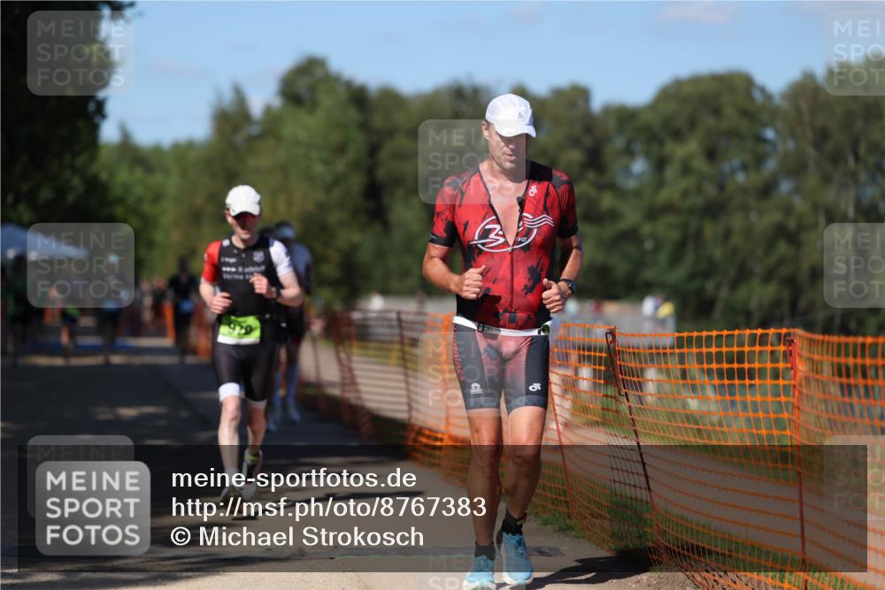 07.09.2025 - 19. Norderstedt Triathlon Michael Strokosch http://msf.ph/oto/8767383 07.09.2025 15:17:55 Laufen 422, 896, 960, 970, 1478 meine-sportfotos.de