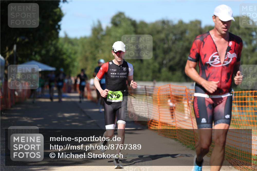 07.09.2025 - 19. Norderstedt Triathlon Michael Strokosch http://msf.ph/oto/8767389 07.09.2025 15:17:56 Laufen 422, 896, 960, 970, 1478 meine-sportfotos.de