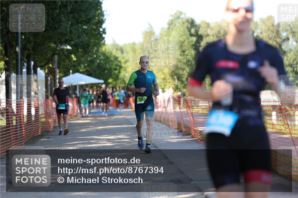 07.09.2025 - 19. Norderstedt Triathlon Michael Strokosch http://msf.ph/oto/8767394 07.09.2025 16:15:32 Laufen 532, 1430 meine-sportfotos.de