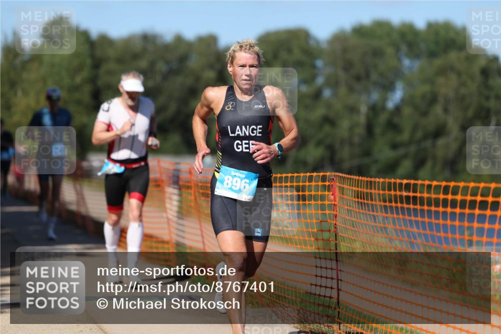 07.09.2025 - 19. Norderstedt Triathlon Michael Strokosch http://msf.ph/oto/8767401 07.09.2025 15:17:59 Laufen 398, 422, 896, 960, 970, 1478 meine-sportfotos.de
