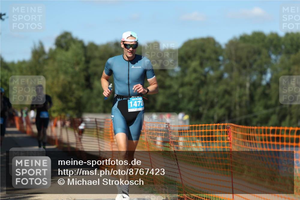 07.09.2025 - 19. Norderstedt Triathlon Michael Strokosch http://msf.ph/oto/8767423 07.09.2025 15:18:02 Laufen 398, 422, 896, 990, 1478 meine-sportfotos.de