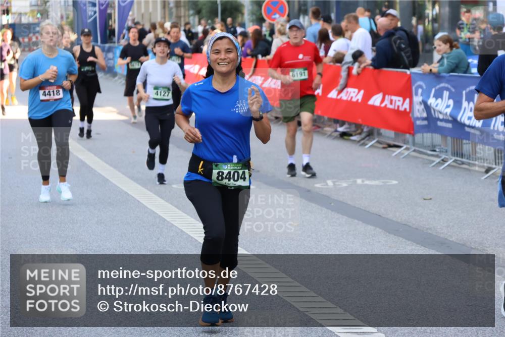 07.09.2025 - BARMER Alsterlauf Strokosch-Dieckow http://msf.ph/oto/8767428 07.09.2025 10:11:16 Ziel 2283, 2293, 2300, 2772, 2820, 2934, 3348, 3349, 3393, 3398, 3485, 3526, 3692, 3732, 3783, 3828, 3867, 4045, 4376, 4491, 4846, 5166, 5448, 5649, 5650, 6124, 6130, 6144, 6180, 8038, 8039, 8264 meine-sportfotos.de